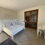 Vittoria Apartment *