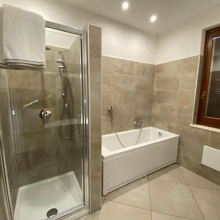 Vittoria Apartment *