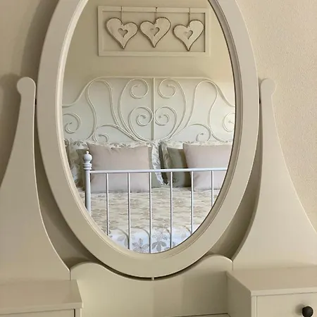 Vittoria Apartment *